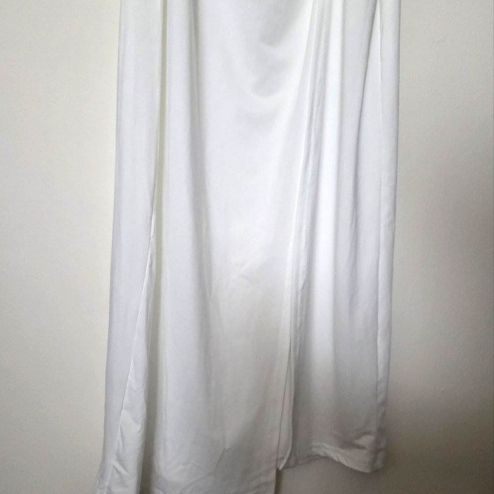 Elegant White Halter Draped Dress With Front Cut Out Sz. L - Picture 3 of 7